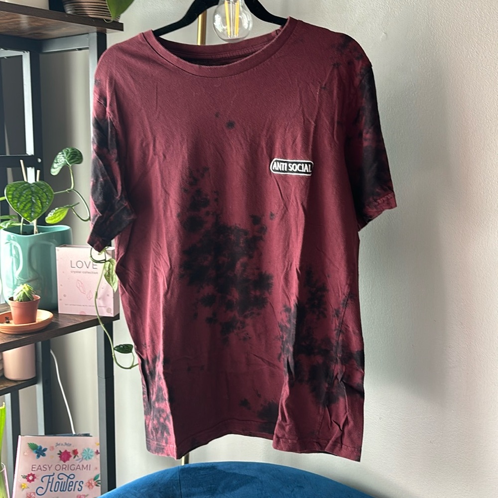 men’s burgundy antisocial tshirt